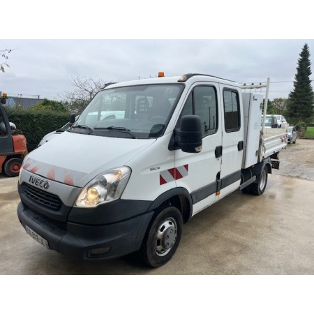 Benne standard Iveco Daily 35-150 35c15 double cabine 7 places benne coffre