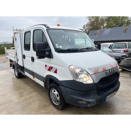 Benne standard Iveco Daily 35-150 35c15 double cabine 7 places benne coffre