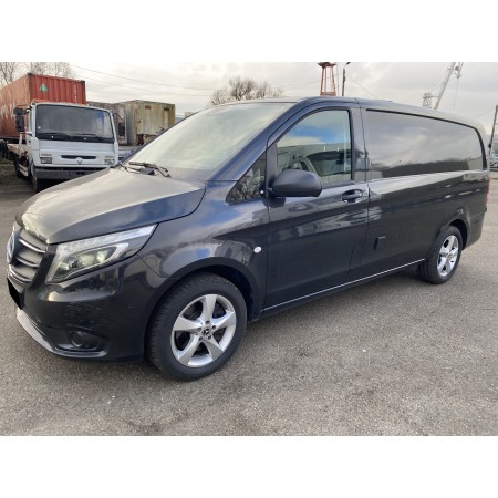 Frigo Mercedes Vito Frigorifique 4x4 (- de 3,5t)